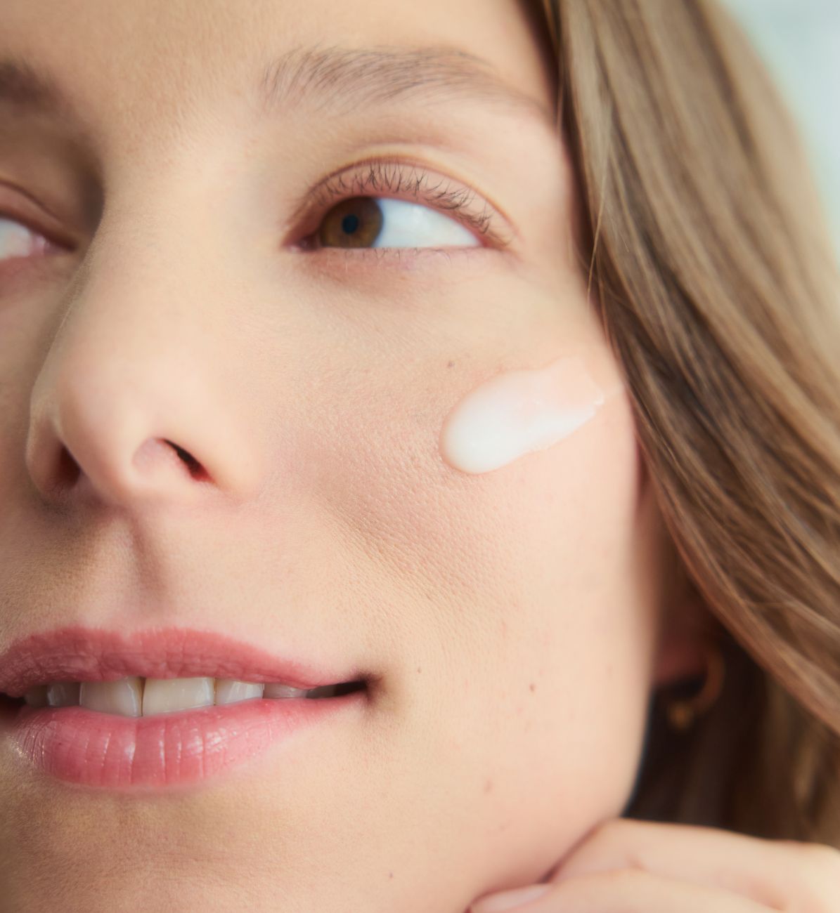 close up cleanser texture